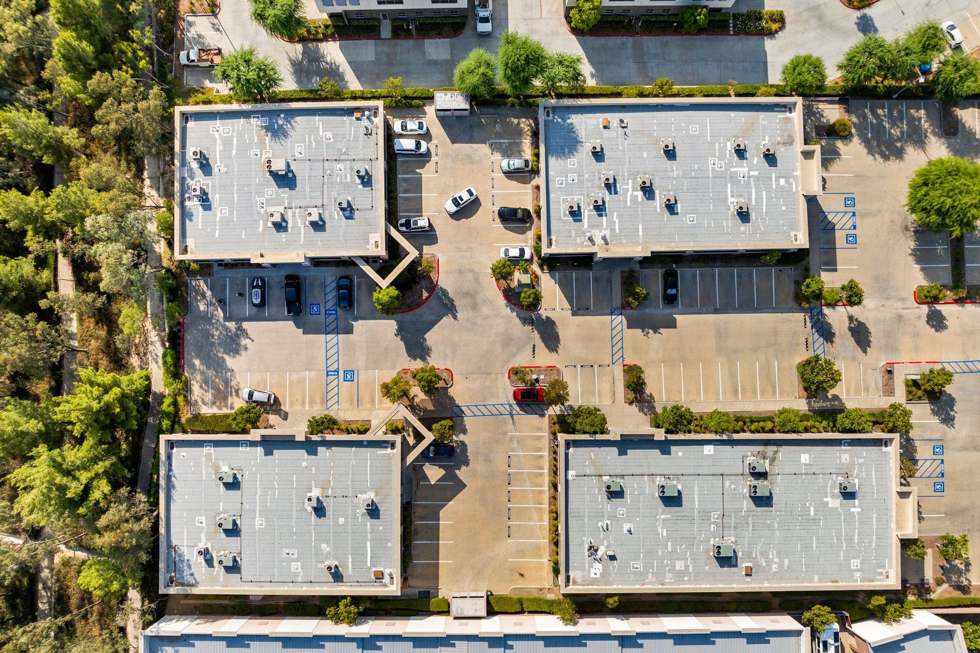 Aerial, plaza top-down