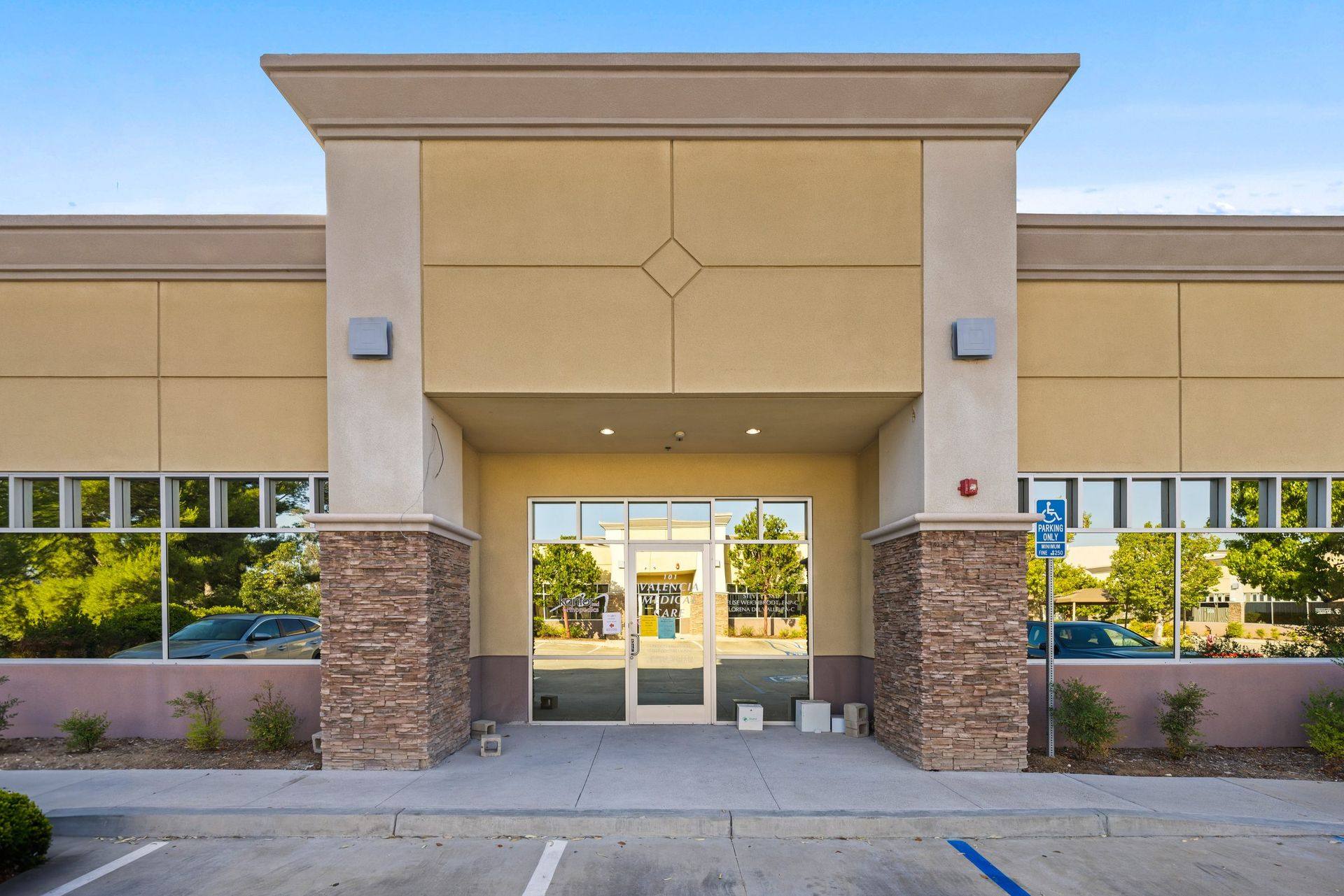 Center entry portico