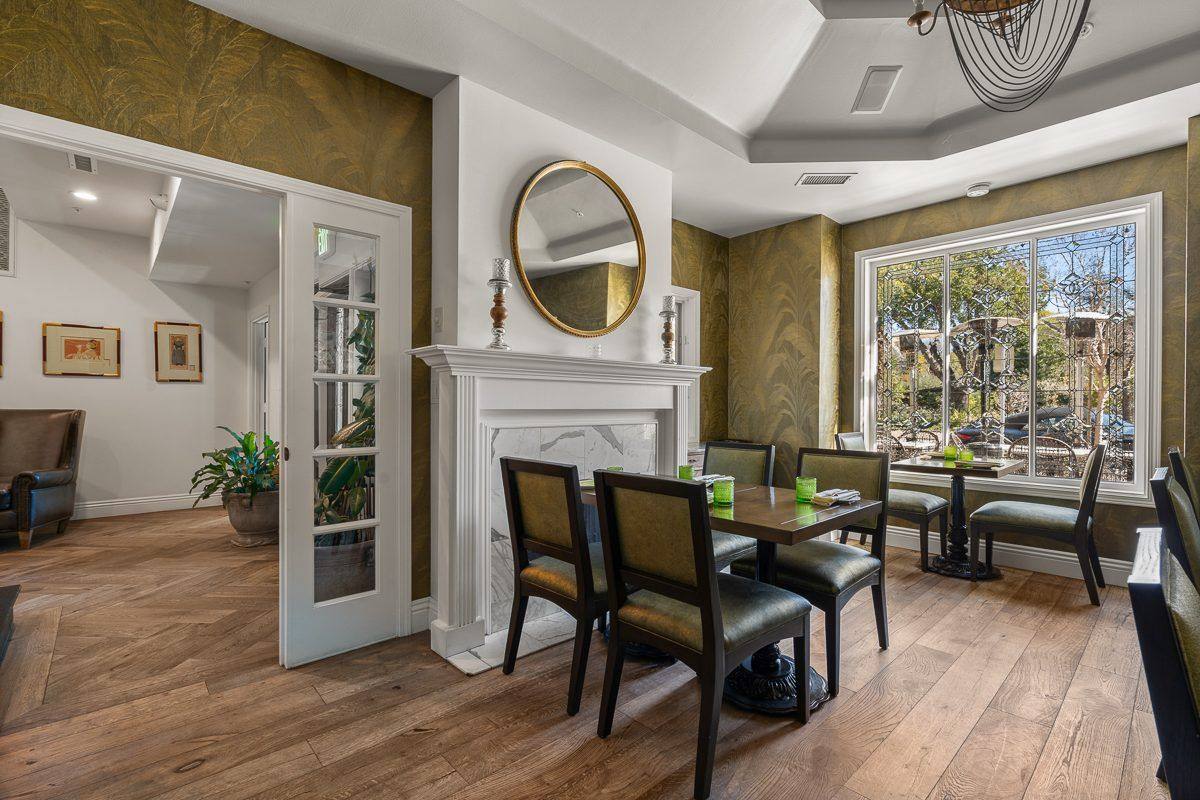 Fireplace nook