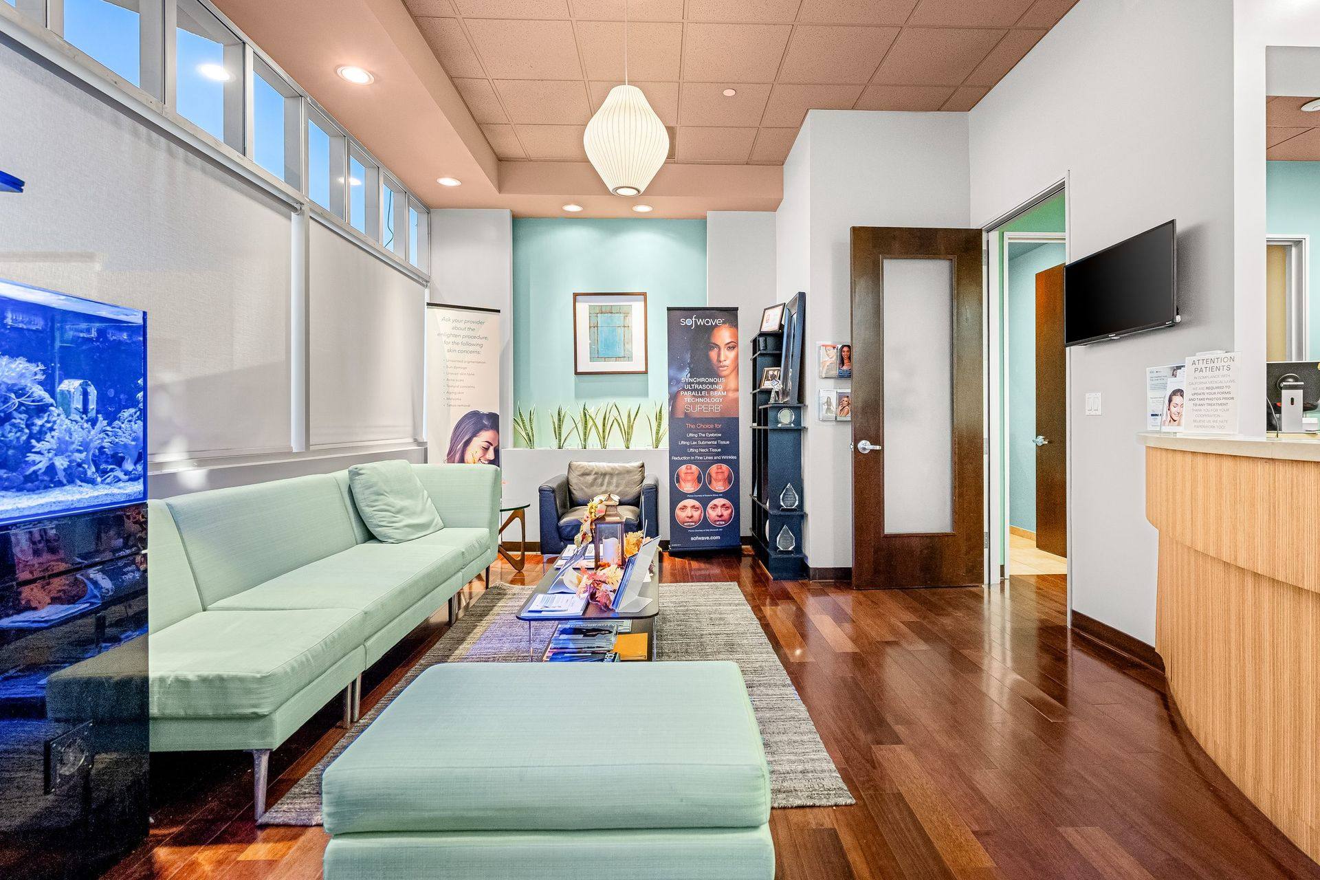DermaCure lounge
