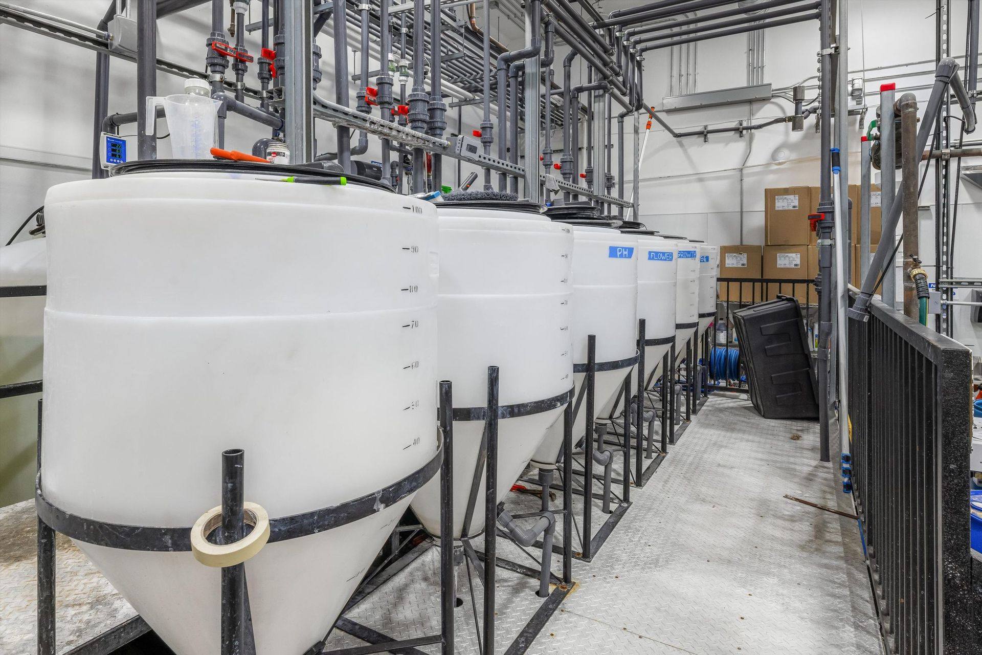 Fertigation tanks